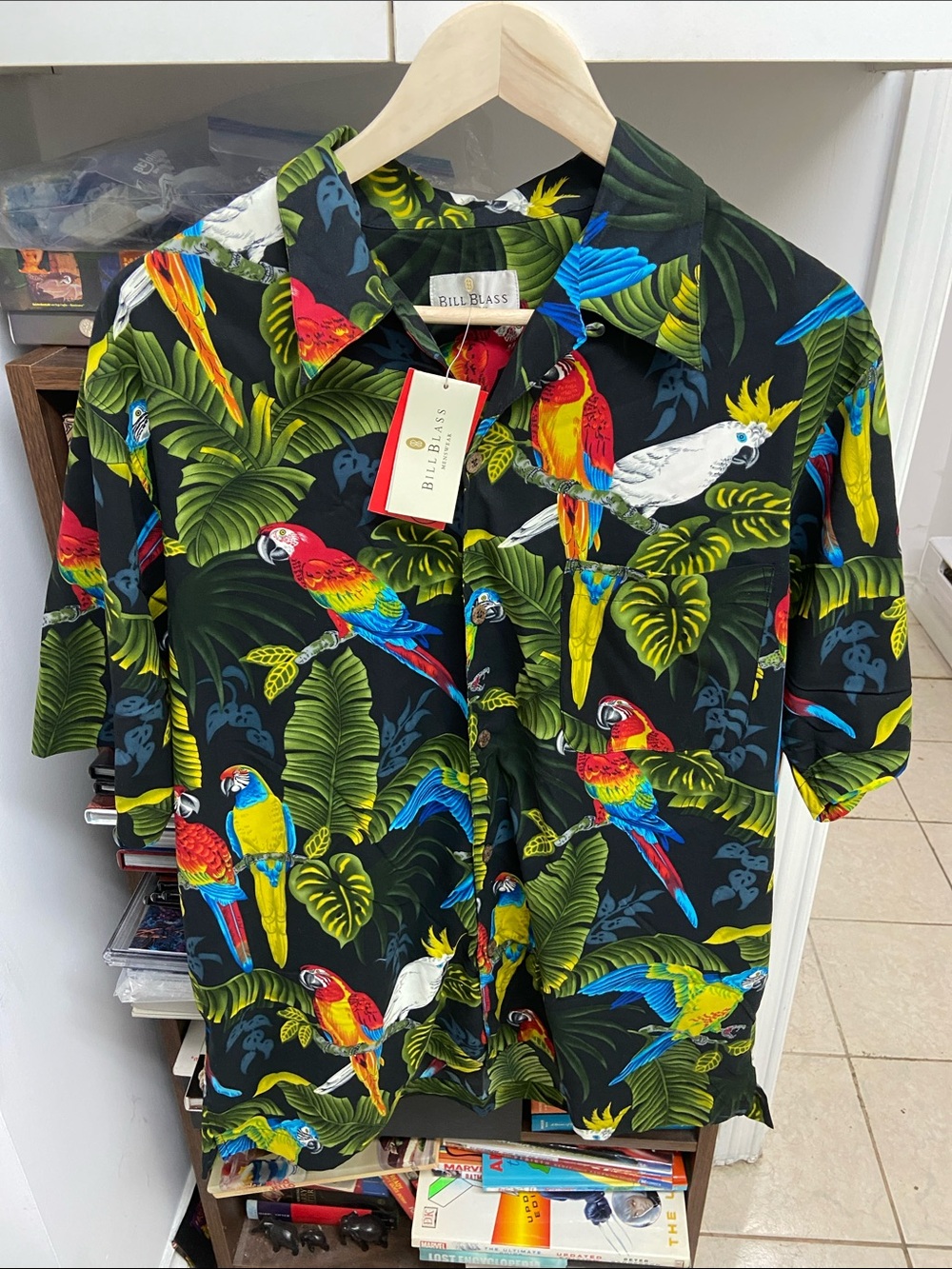 Vintage Bill Blass Black Short-Sleeve Parrot Print Button-Down Shirt